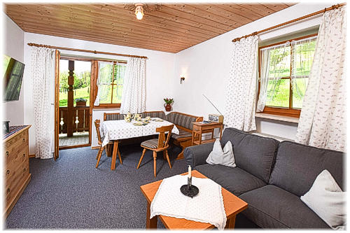 Wohnraum mit Essecke